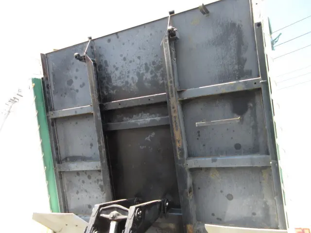 いすゞ フォワード 2RG-FRR90S1(2WD)の写真17