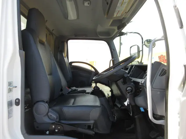 いすゞ フォワード 2RG-FRR90S1(2WD)の写真24