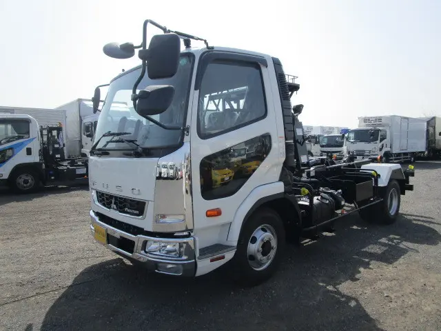 三菱 ファイター 2KG-FK72F(2WD)の写真1