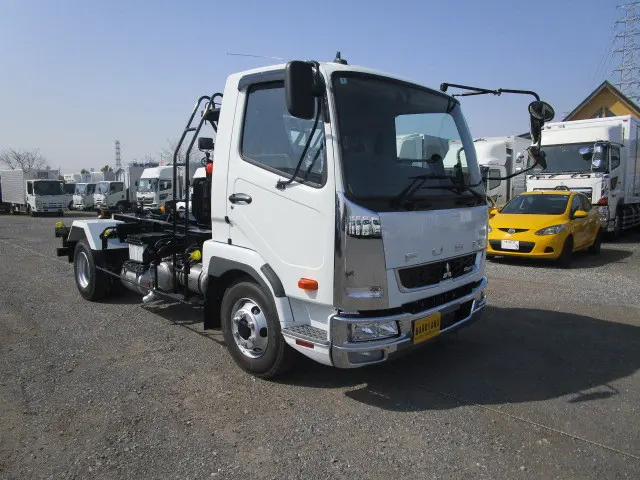 三菱 ファイター 2KG-FK72F(2WD)の写真2