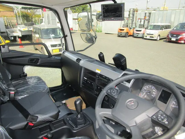 三菱 ファイター 2KG-FK72F(2WD)の写真10