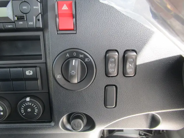 三菱 ファイター 2KG-FK72F(2WD)の写真14