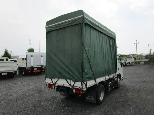 いすゞ エルフ 2RG-NKR88A(2WD)の写真4