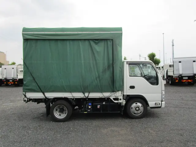 いすゞ エルフ 2RG-NKR88A(2WD)の写真6