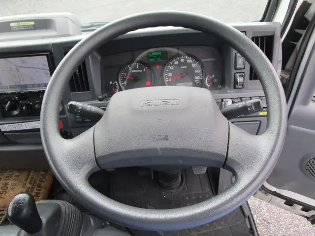いすゞ エルフ 2RG-NKR88A(2WD)の写真11