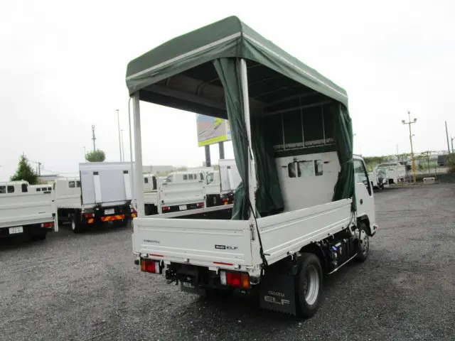 いすゞ エルフ 2RG-NKR88A(2WD)の写真31