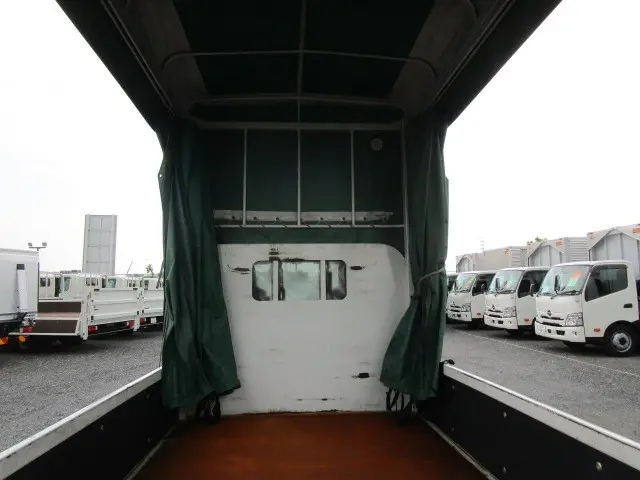 いすゞ エルフ 2RG-NKR88A(2WD)の写真32