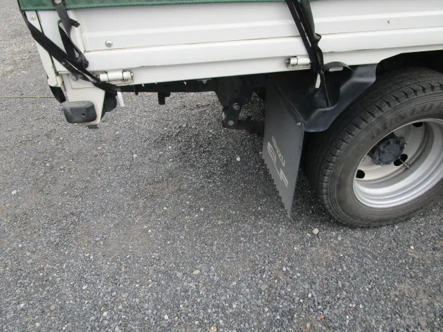 いすゞ エルフ 2RG-NKR88A(2WD)の写真35