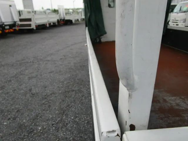 いすゞ エルフ 2RG-NKR88A(2WD)の写真37