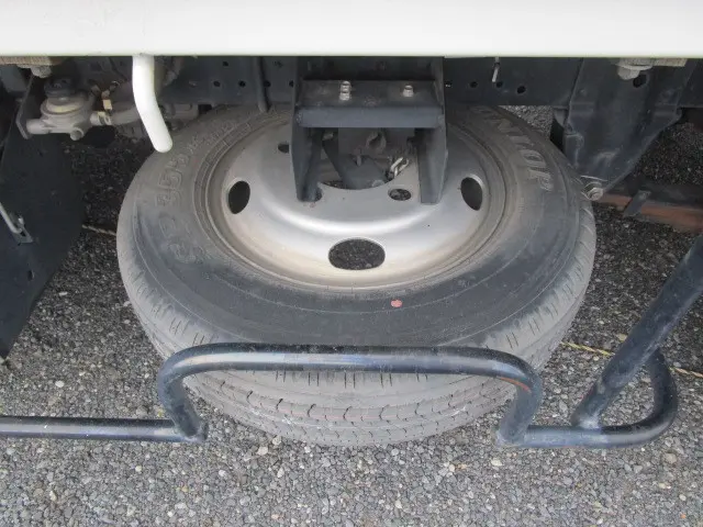 いすゞ エルフ 2RG-NKR88A(2WD)の写真41