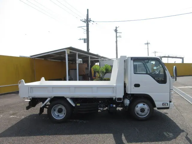 いすゞ エルフ 2PG-NKS88AD(4WD)の写真6