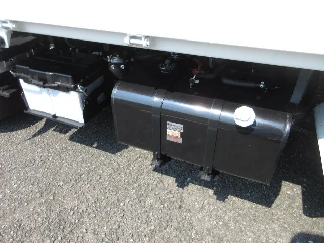 いすゞ エルフ 2PG-NKS88AD(4WD)の写真42
