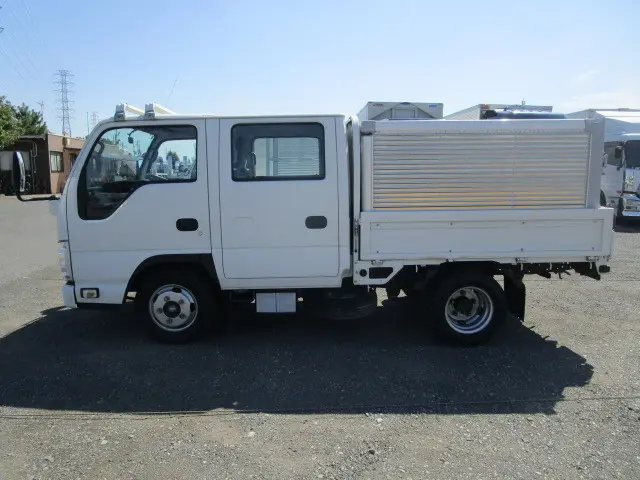 いすゞ エルフ TKG-NJR85A(2WD)の写真5