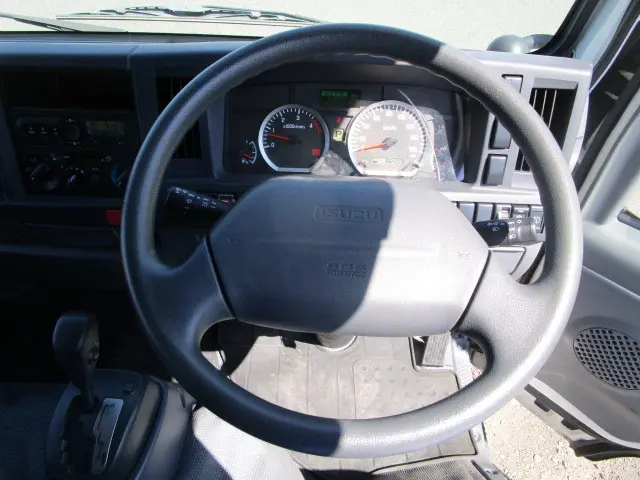いすゞ エルフ TKG-NJR85A(2WD)の写真14