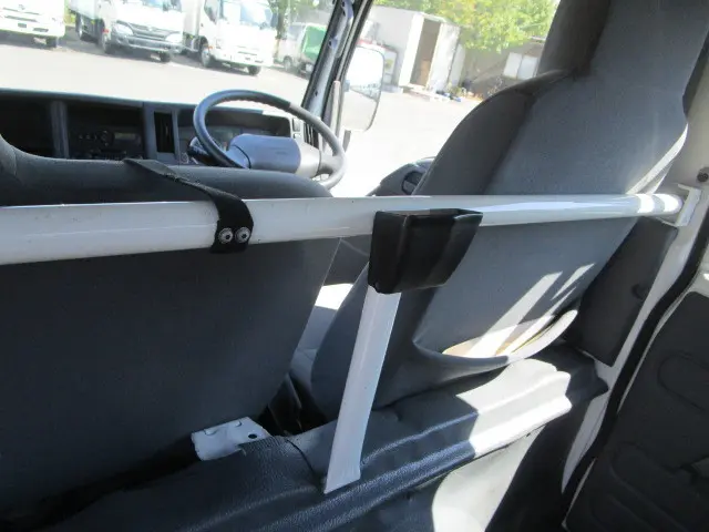 いすゞ エルフ TKG-NJR85A(2WD)の写真24