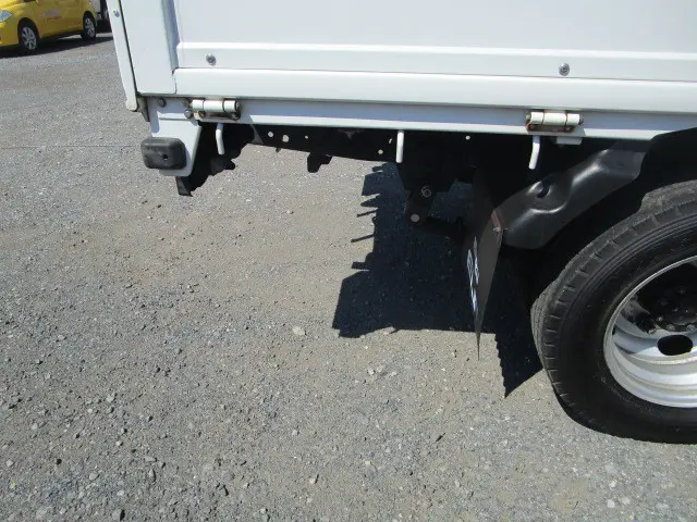 いすゞ エルフ TKG-NJR85A(2WD)の写真38