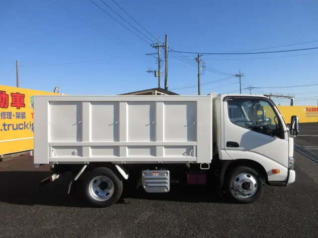 日野 デュトロ 2KG-XZU675T(4WD)の写真6