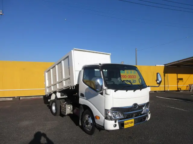 日野 デュトロ 2KG-XZU675T(4WD)の写真9