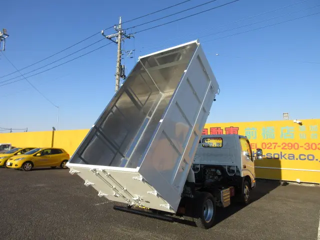 日野 デュトロ 2KG-XZU675T(4WD)の写真15