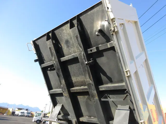 日野 デュトロ 2KG-XZU675T(4WD)の写真20