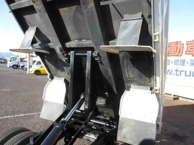 日野 デュトロ 2KG-XZU675T(4WD)の写真21