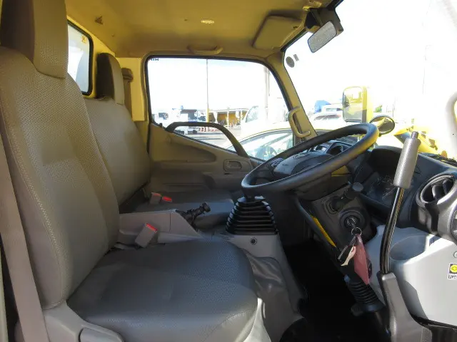 日野 デュトロ 2KG-XZU675T(4WD)の写真24