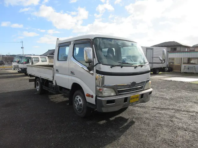 トヨタ ダイナ BKG-XZU414(2WD)の写真2
