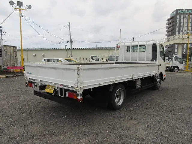 日野 デュトロ 2RG-XZU710M(2WD)の写真4