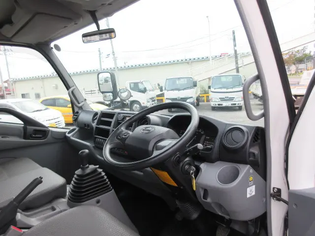 日野 デュトロ 2RG-XZU710M(2WD)の写真12