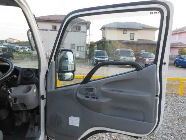 日野 デュトロ TPG-XZU605M(2WD)の写真14