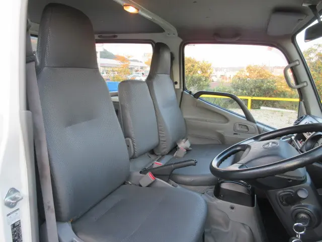 日野 デュトロ TPG-XZU605M(2WD)の写真16