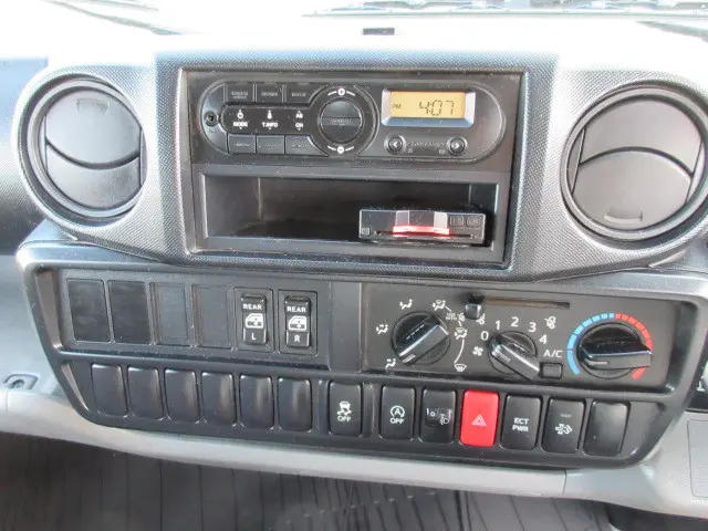 日野 デュトロ TPG-XZU605M(2WD)の写真17