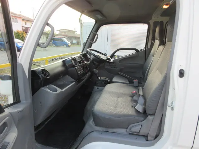 日野 デュトロ TPG-XZU605M(2WD)の写真21
