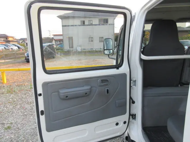 日野 デュトロ TPG-XZU605M(2WD)の写真22