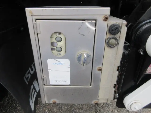 ＵＤ コンドル TKG-BJR85A(2WD)の写真44