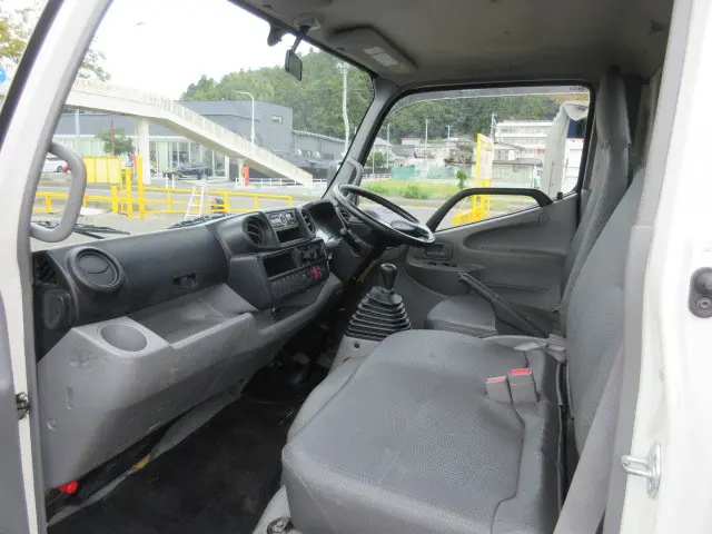 日野 デュトロ TKG-XZC605M(2WD)の写真19