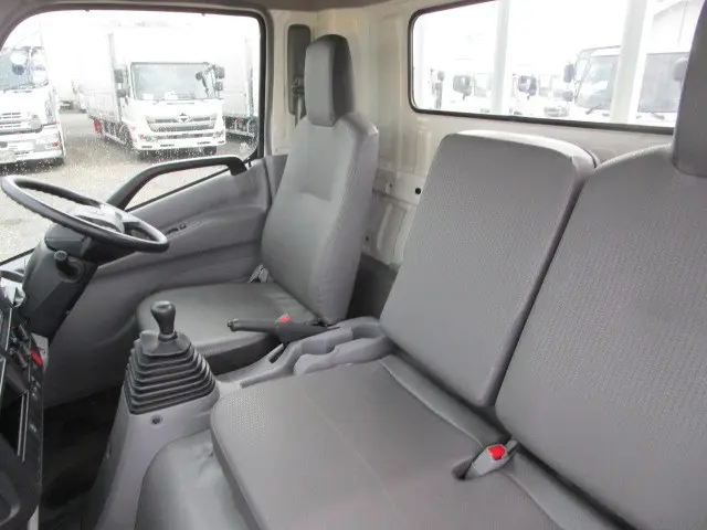日野 デュトロ 2RG-XZU710M(2WD)の写真16