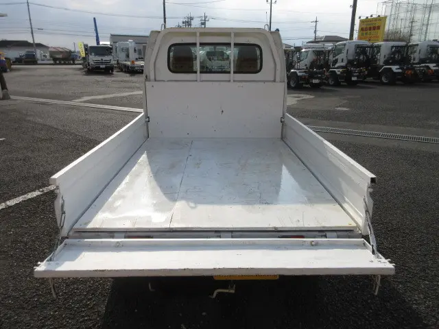 日産 クリッパートラック EBD-DR16T(2WD)の写真8