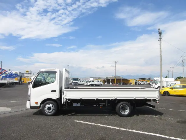 日野 デュトロ 2KG-XZU712M(2WD)の写真5