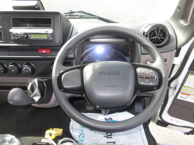 三菱 キャンター 2RG-FBAV0(2WD)の写真18