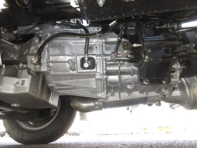 三菱 キャンター 2RG-FBAV0(2WD)の写真38