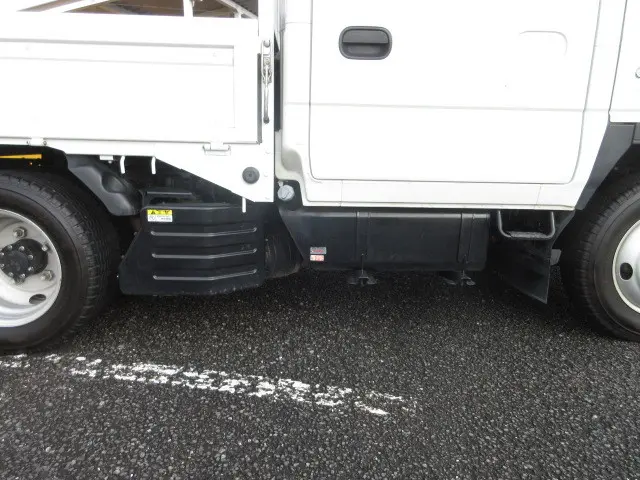 いすゞ エルフ TRG-NJS85A(4WD)の写真38