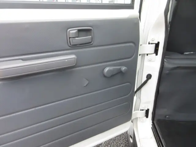 いすゞ エルフ TRG-NJS85A(4WD)の写真47