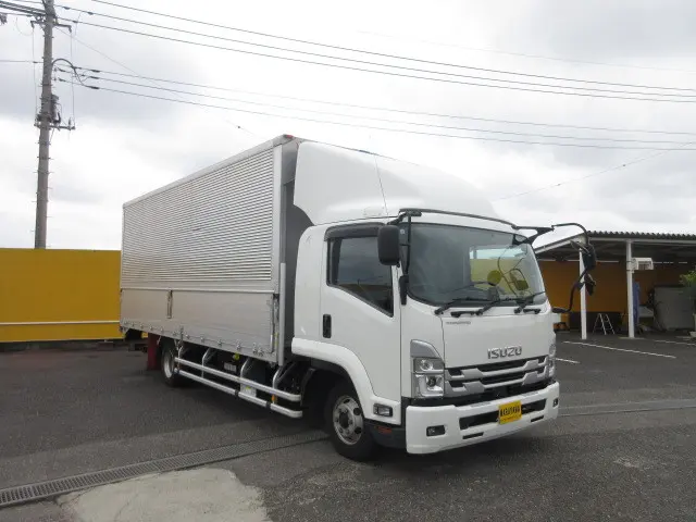 いすゞ フォワード 2RG-FRR90S2(2WD)の写真2