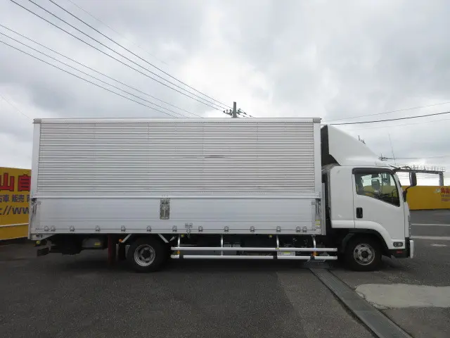 いすゞ フォワード 2RG-FRR90S2(2WD)の写真6