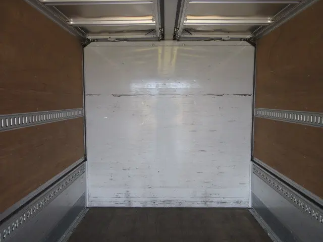 いすゞ フォワード 2RG-FRR90S2(2WD)の写真12