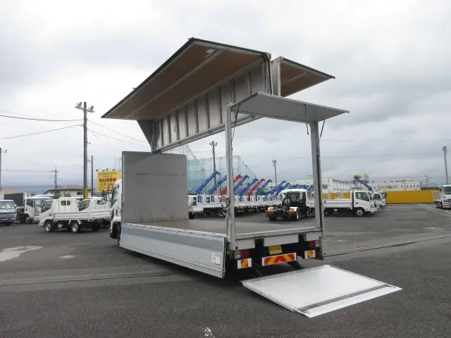 いすゞ フォワード 2RG-FRR90S2(2WD)の写真15