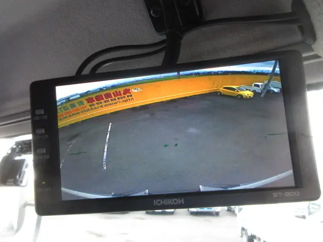 いすゞ フォワード 2RG-FRR90S2(2WD)の写真27