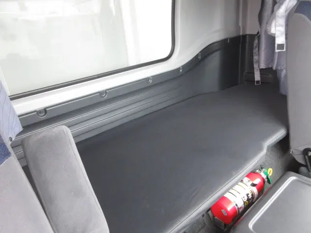 いすゞ フォワード 2RG-FRR90S2(2WD)の写真29