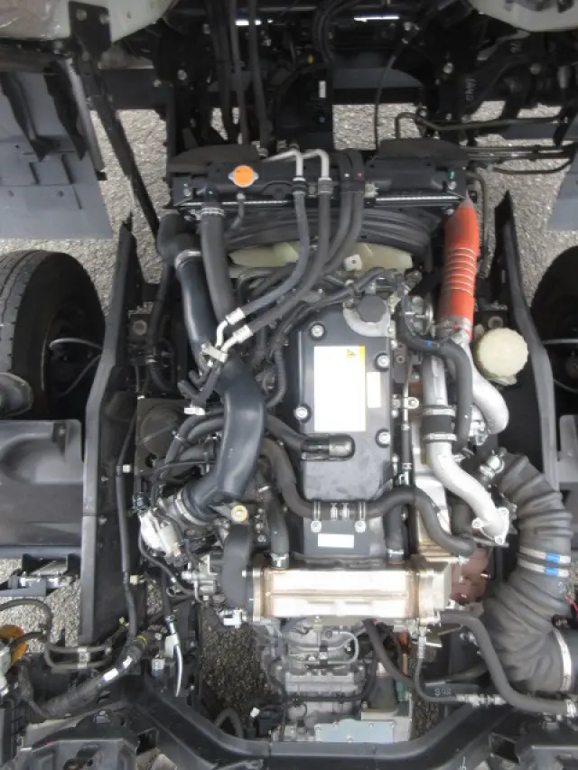 いすゞ フォワード 2RG-FRR90S2(2WD)の写真33